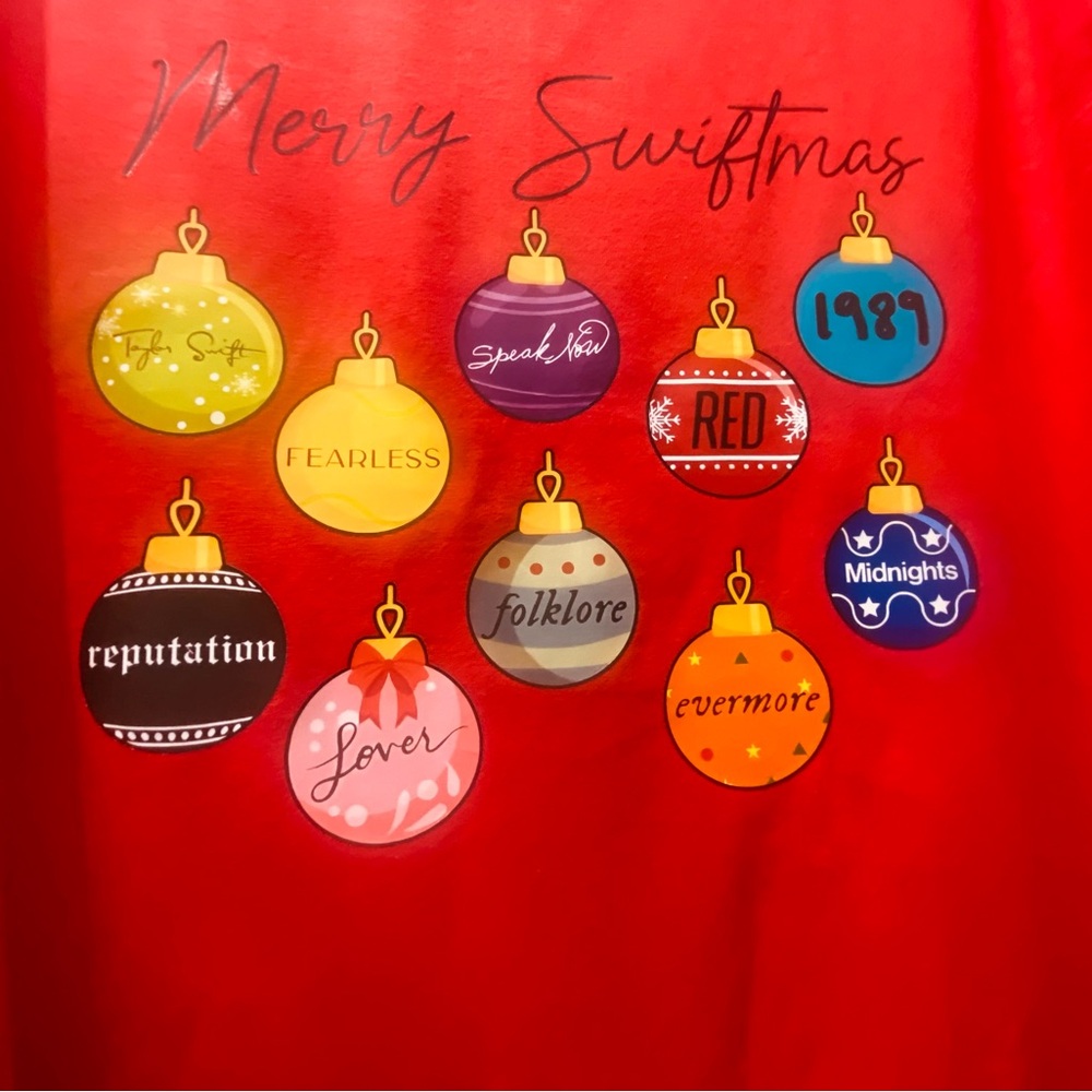 Oversized Red Women’s Shirt long sleeve with Ornament Design